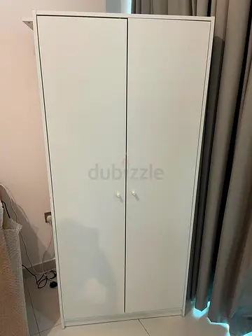 2 - Door wardrobe closet in good condition
