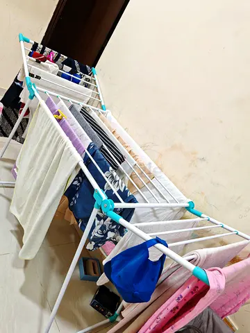 Cloth hang out