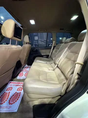صورة 9 لـ 2010 Toyota LAND CRUISER