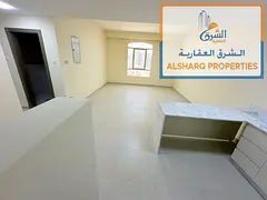 New building, first occupancy, two bedrooms and a living room, one month free, free parking and one