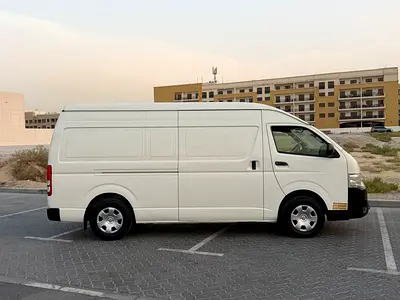 2018 Toyota HIACE photo 17