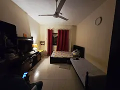 Master bedroom for rent