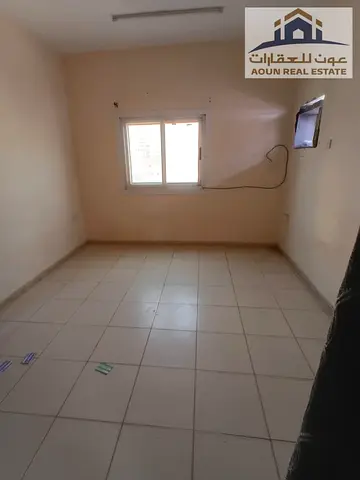 📢 **للإيجار السنوي – الرولة / الغوير**  🏡 **استوديو** في موقع مميز وقريب من جميع الخدمات.