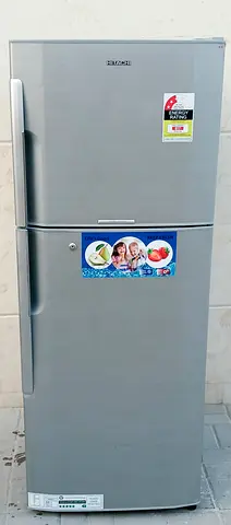 365L HITACHI refrigerator with perfect cooling