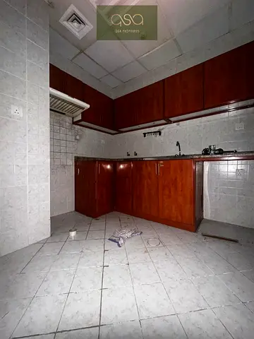 Ready To Move/Distress Deal/Balcony/Spacious 1BHK Apartment/Big Two Washroom/ Big Close Kitchen/Fam