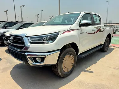 Toyota Hilux Sr5 2.7 Petrol Manual Transmisson MY25