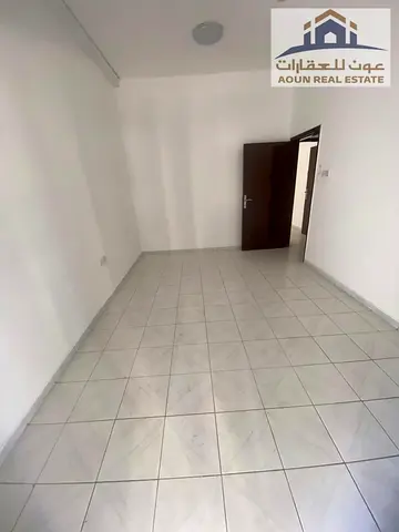 فرصة رائعة للسكن الراقي في منطقة الند - القاسمية، الشارقة. شقة تمتاز بالمساحة الواسعة والتوزيع الداخلي الذكي الذي يوفر أقصى درجات الراحة والخصوصية. م