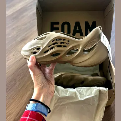Yeezy Foam Runner "Clay Taupe" - New with Tags (Size - US 5)