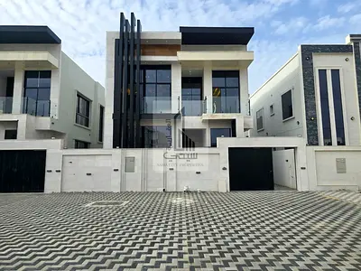 Four master bedrooms on Sheikh Mohammed Bin Zayed Street