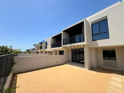 Single Row 3BR+M Brand New Townhouse for Rent
