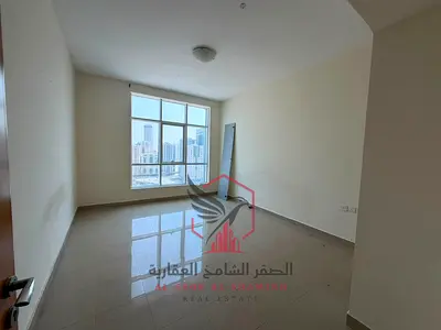 3BR apartment, 2 parking spaces, 1 month free & maid’s room.