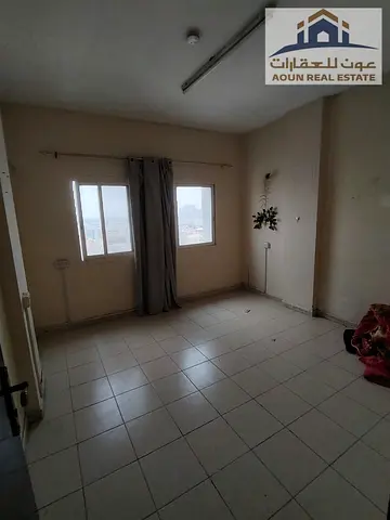#3 Bedrooms + Living Room with Balcony in Al Rolla 🔥 For rent: A spacious 3-bedroom apartment with a living room and balcony in Al Rolla—suitable fo