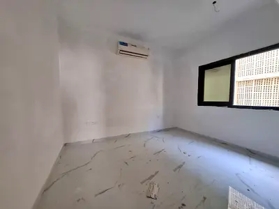 Ideal location Studio for baclour in 17k spilt ac fited