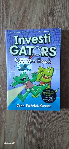 The investigators book (Off the hook)