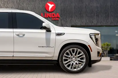 صورة 8 لـ 2025 GMC YUKON
