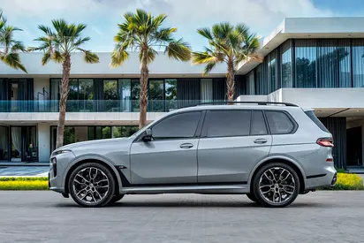 2023 BMW X7 — фото 2