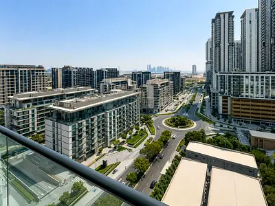 3Bed+Maid | Mid Floor | Vacant