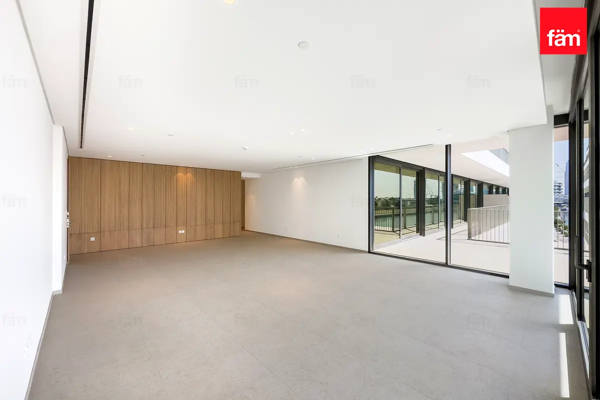 gallery-tour