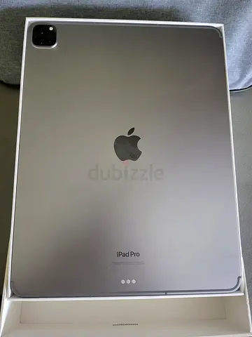 Apple iPad Pro 12.9 M2 6th Genration cellular 128 GB with box and Accessories and delivery