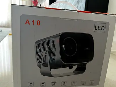 A10 4K mini projector