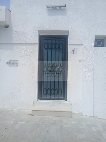 Ready to Move In ====== Private Entrance Two Bedrooms and a Living Room Quiet and Family-Friendly Location Complete Privacy House Annex for Annual Ren