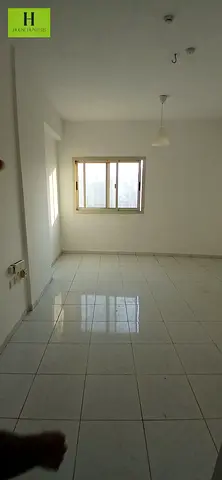 🔥 SPECIAL HOT OFFER – 2 BHK FLAT 🔥 🏠 2 Bedrooms + Hall ❄️ Central AC 🔥 Central Gas ❄️ Split AC 📍 Bu Danig Area, Sharjah 💰 Rent: AED 33,000/- ✨