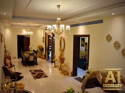 4 Bed Villa | Enormous Layout | Vacant on Transfer
