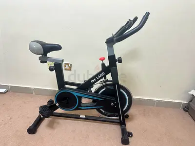 Indoor Spin Bike - Sky Land Stationary Exercise Cycle, Good Condition