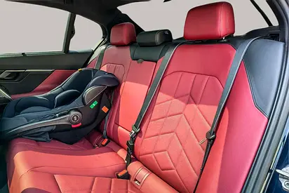 صورة مصغرة 12 لـ 2024 BMW 5-SERIES