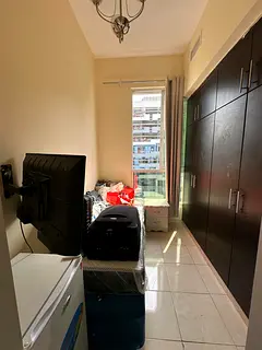 Available new single partition with window, smart tv and fridge in sport city