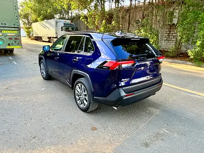 2025 Toyota RAV 4 照片 8