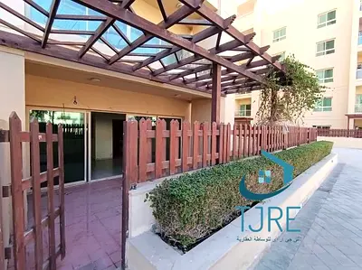 2B/R+STUDY | WITH COURTYARD | DIRECT ACCESS TO POOL