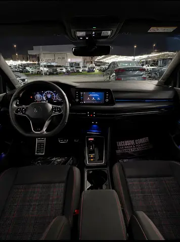 صورة 9 لـ 2024 Volkswagen GOLF GTI