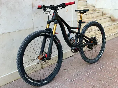 Pivot Mach 4 Carbon bike