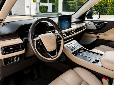 صورة 9 لـ 2022 Lincoln AVIATOR