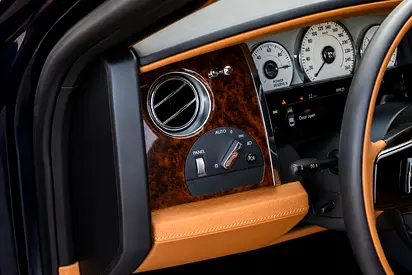 صورة 19 لـ 2011 ROLLS-ROYCE GHOST
