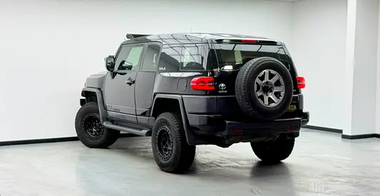2014 Toyota FJ CRUISER photo 4
