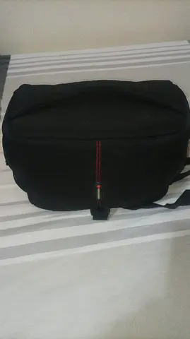 DSLR CAMERA