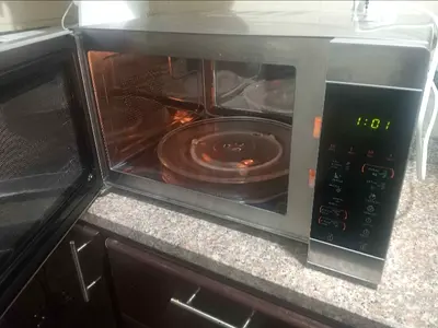 Microwave oven
