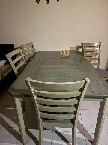 Solid wood 4-seater dining table with chairs - light grey finish