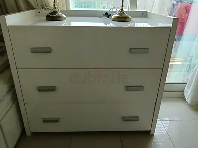 IKEA GLOSSY FINISH White 3-Drawer Chest / Dresser in Good Condition