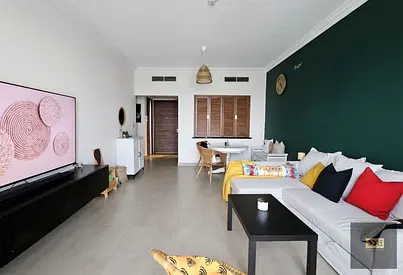 SPACIOUS ONE BEDROOM | COMMUNITY LIVING