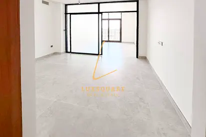 Brend new | spacious layout | Ready to move in