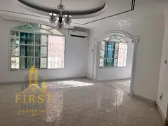 LAHWISH 4 BHK VILLA JUST 120K ONE ROOM DOWN BALCONY COURTYARD AREA INSIDE PARKING MAIDROOM