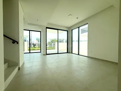 Single Row | Corner Unit | Spacious 4 Bedroom