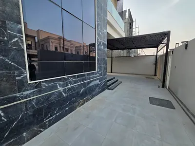فخامة أول ساكن | 7 غرف ماستر + مجلس + صالة + روف خاص