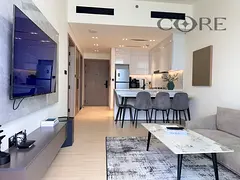 FLOOR 17/19 · 7.3% YIELD · SMART HOME FURNISHED
