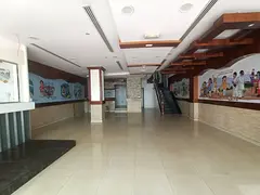 Al Garhoud 2500 Sqft Showroom For Rent | Main Road Facing| Near Metro