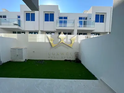 Bright 3BR Villa | Vardon | Private Garden
