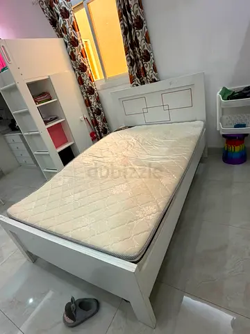 Twin Bed